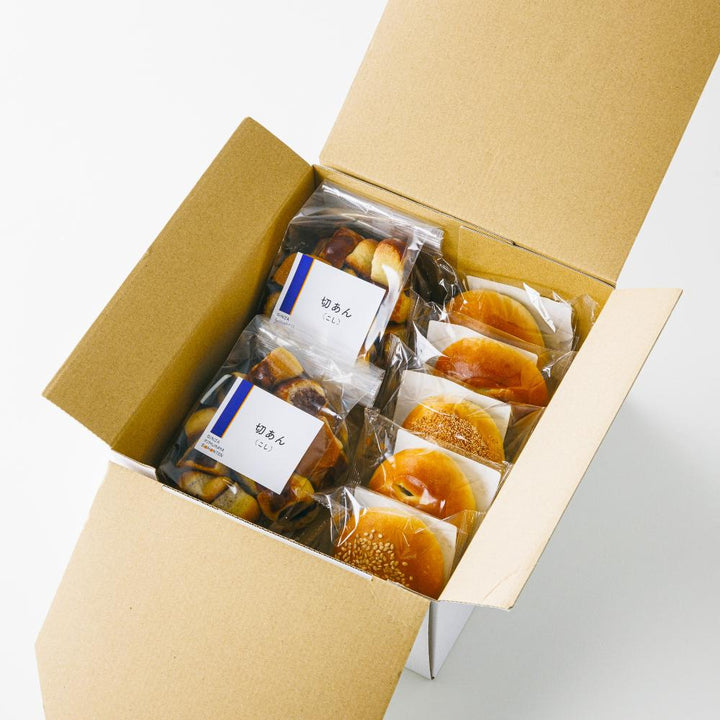 あんぱん★ あんこたっぷり！江東区「メイカセブン」うす皮あんぱんレポ